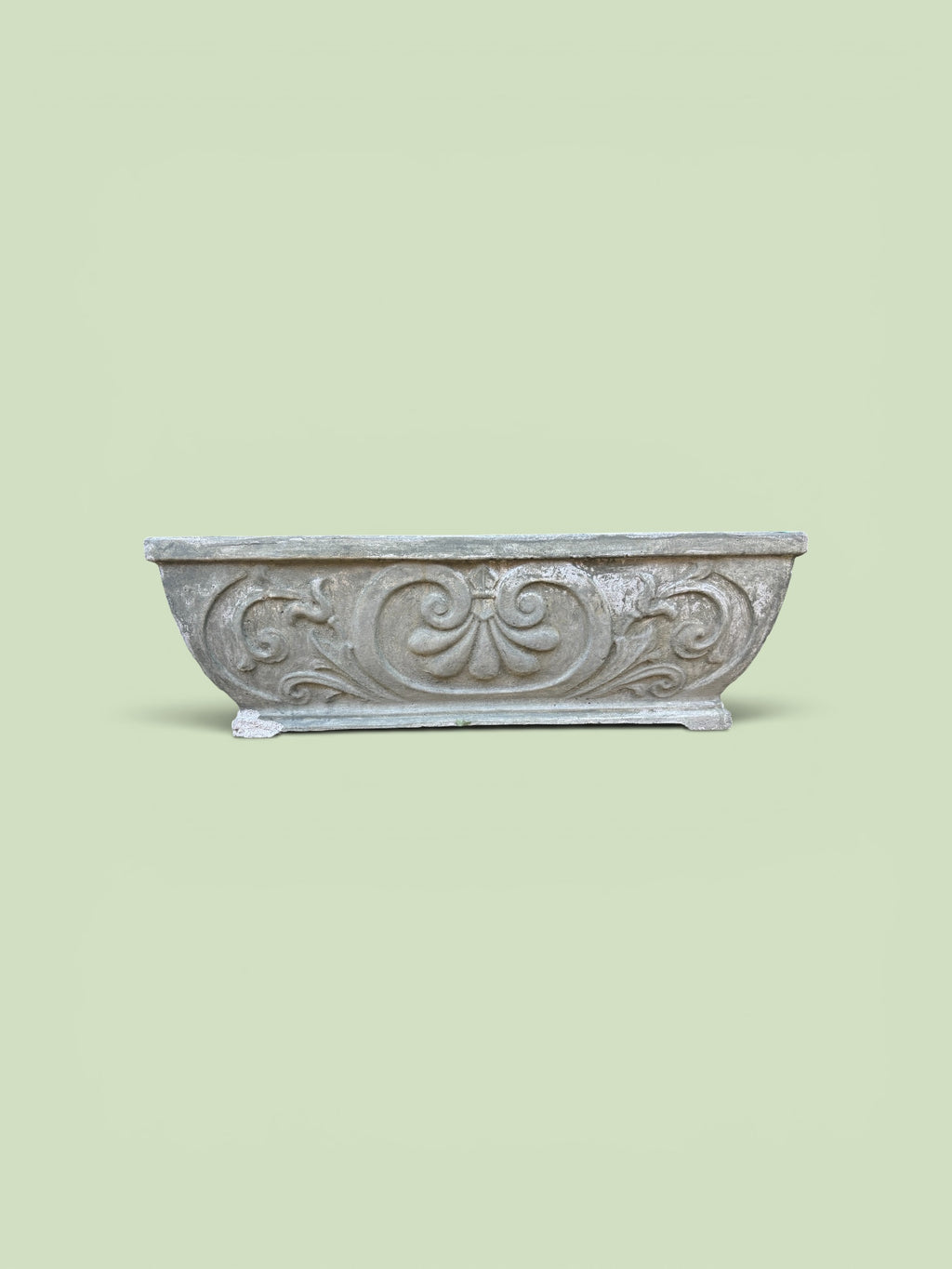 Acanthus Concrete Planter