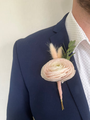 Ranunculus Boutonniere