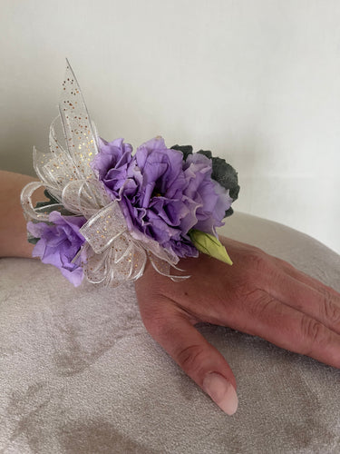 Lisanthus Corsage